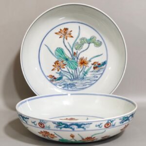 Qing Dynasty Yongzheng colorful mandarin ducks and lotus lying on the foot tray