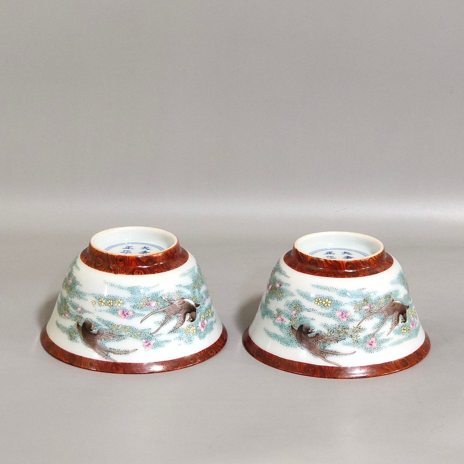 Qing Dynasty Yongzheng wood-glazed double-flying cup