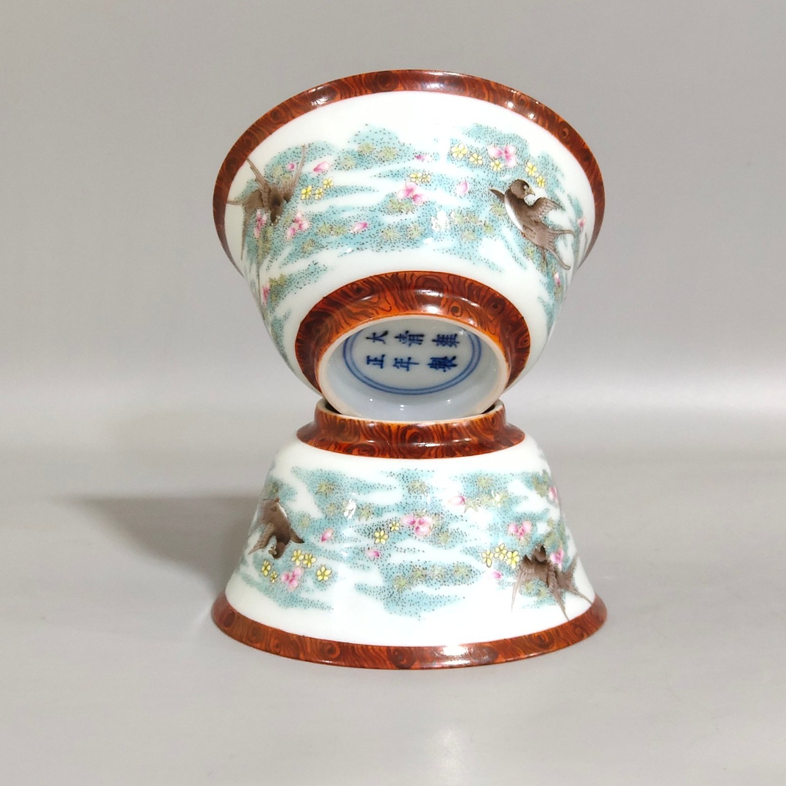 Qing Dynasty Yongzheng wood-glazed double-flying cup