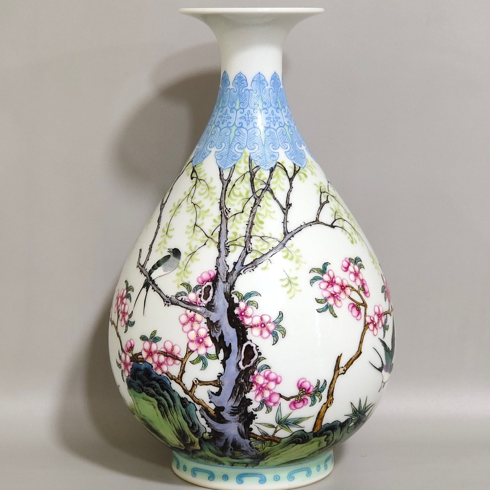 Qing Dynasty Yongzheng Famille Rose Porcelain jade pot spring vase