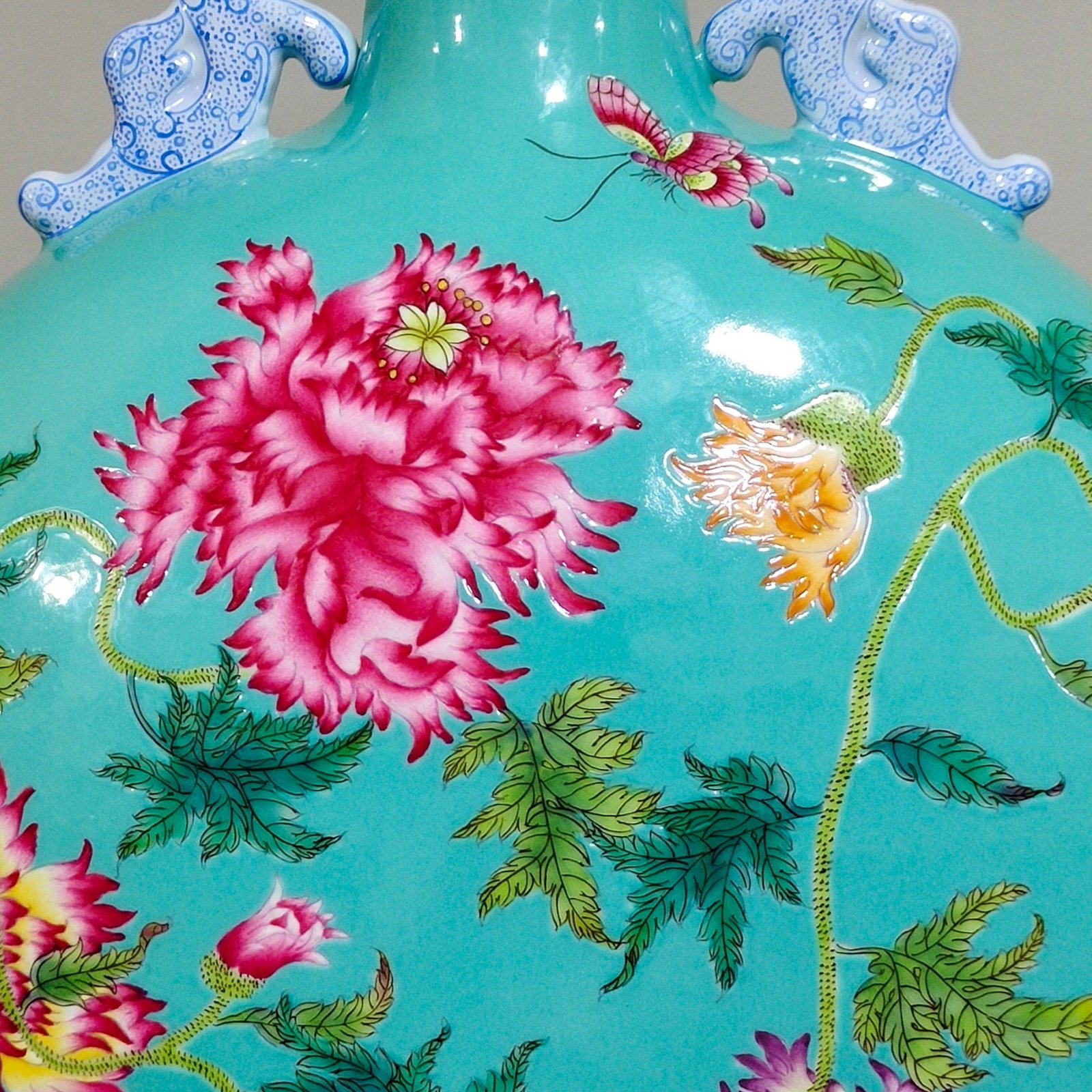 Qing Dynasty Yongzheng turquoise green poppy poem inscribed moon vase