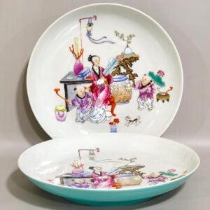 Qing Dynasty Yongzheng turquoise green glaze godson picture plate