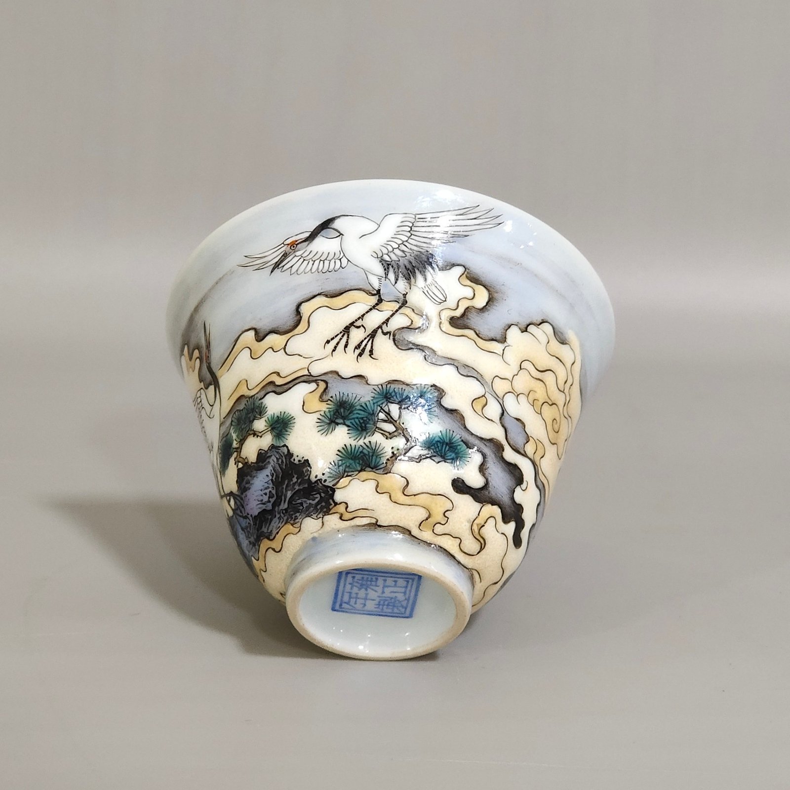 Qing Dynasty Yongzheng famille rose porcelain bowl