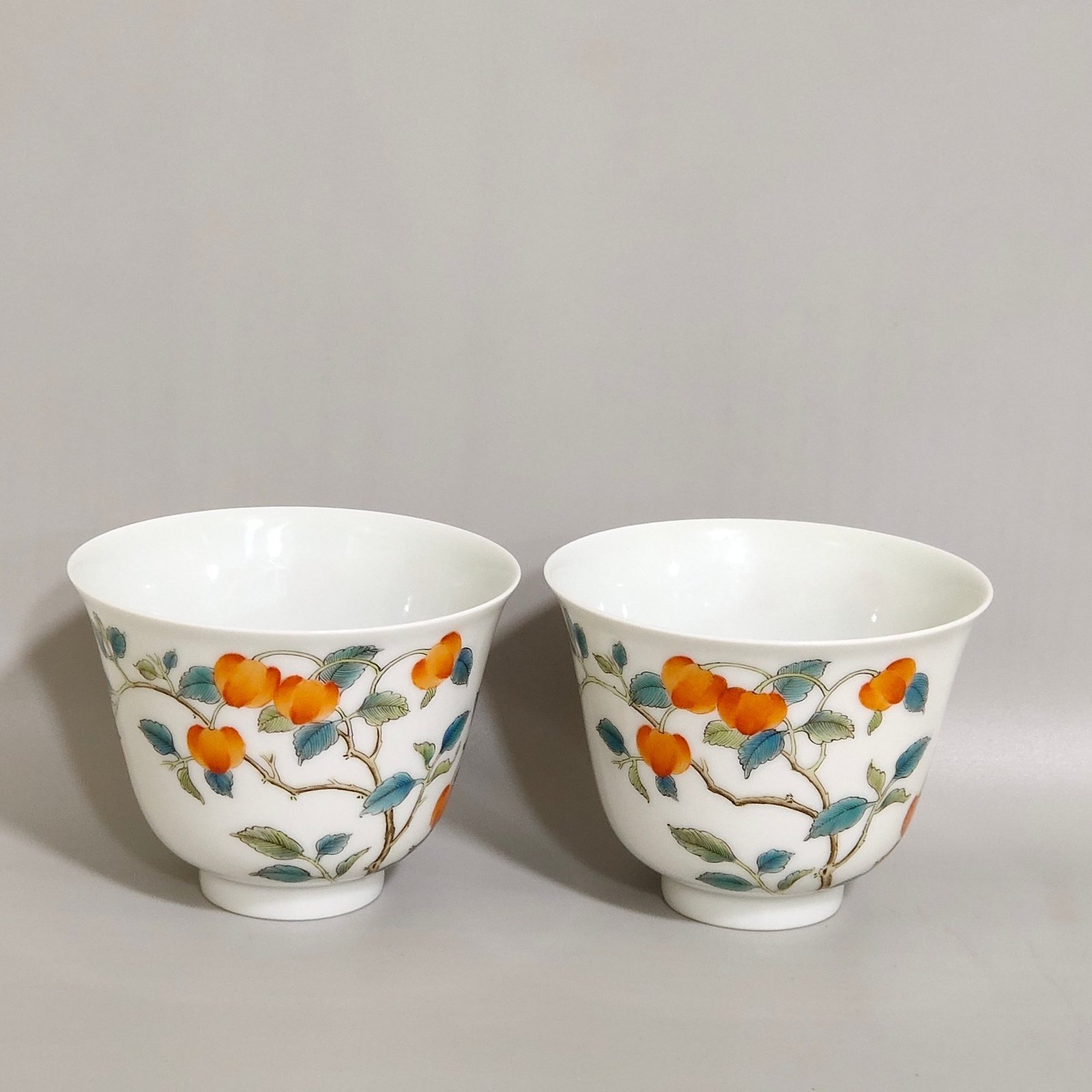 Qing Dynasty Yongzheng wolf berry flower cup