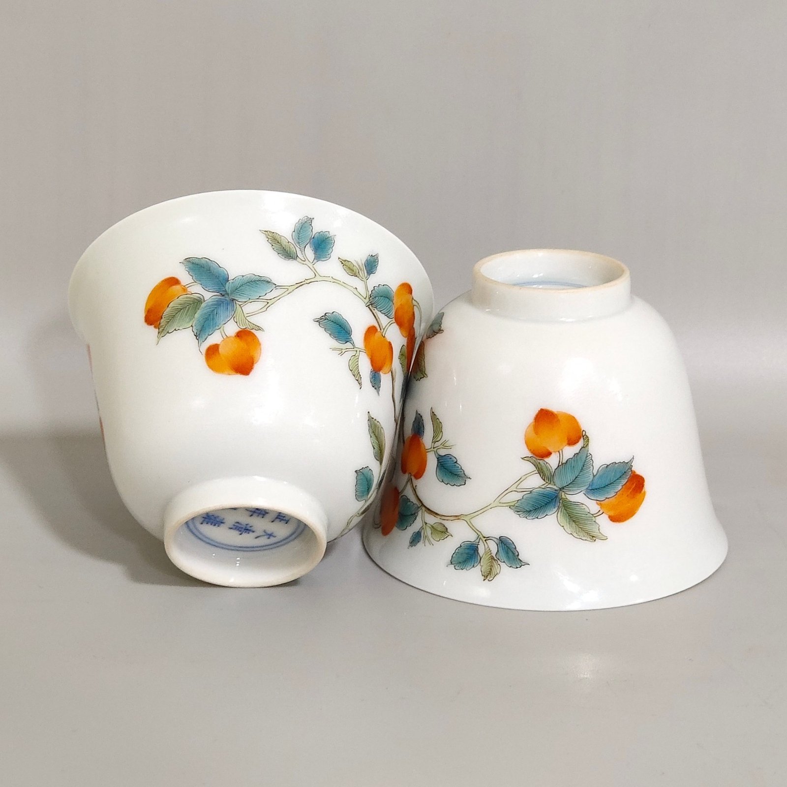 Qing Dynasty Yongzheng wolf berry flower cup