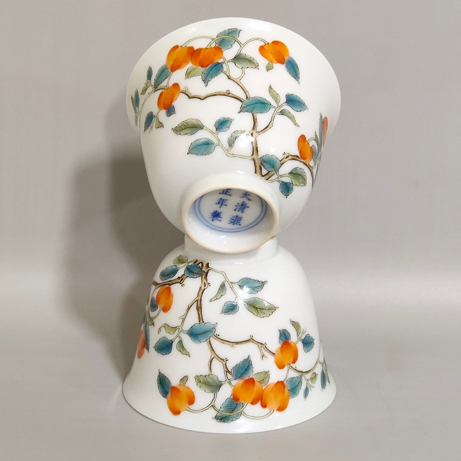 Qing Dynasty Yongzheng wolf berry flower cup