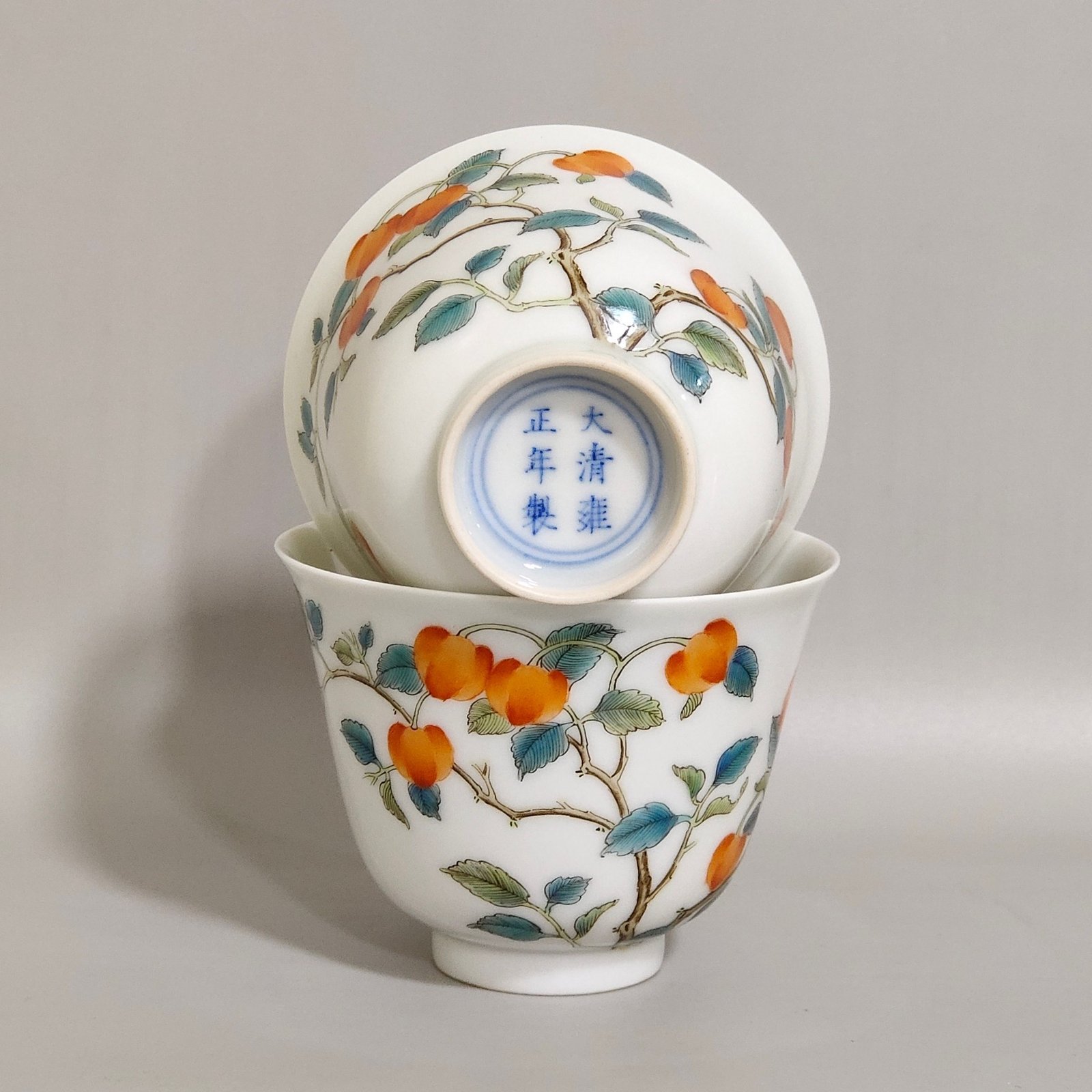 Qing Dynasty Yongzheng wolf berry flower cup
