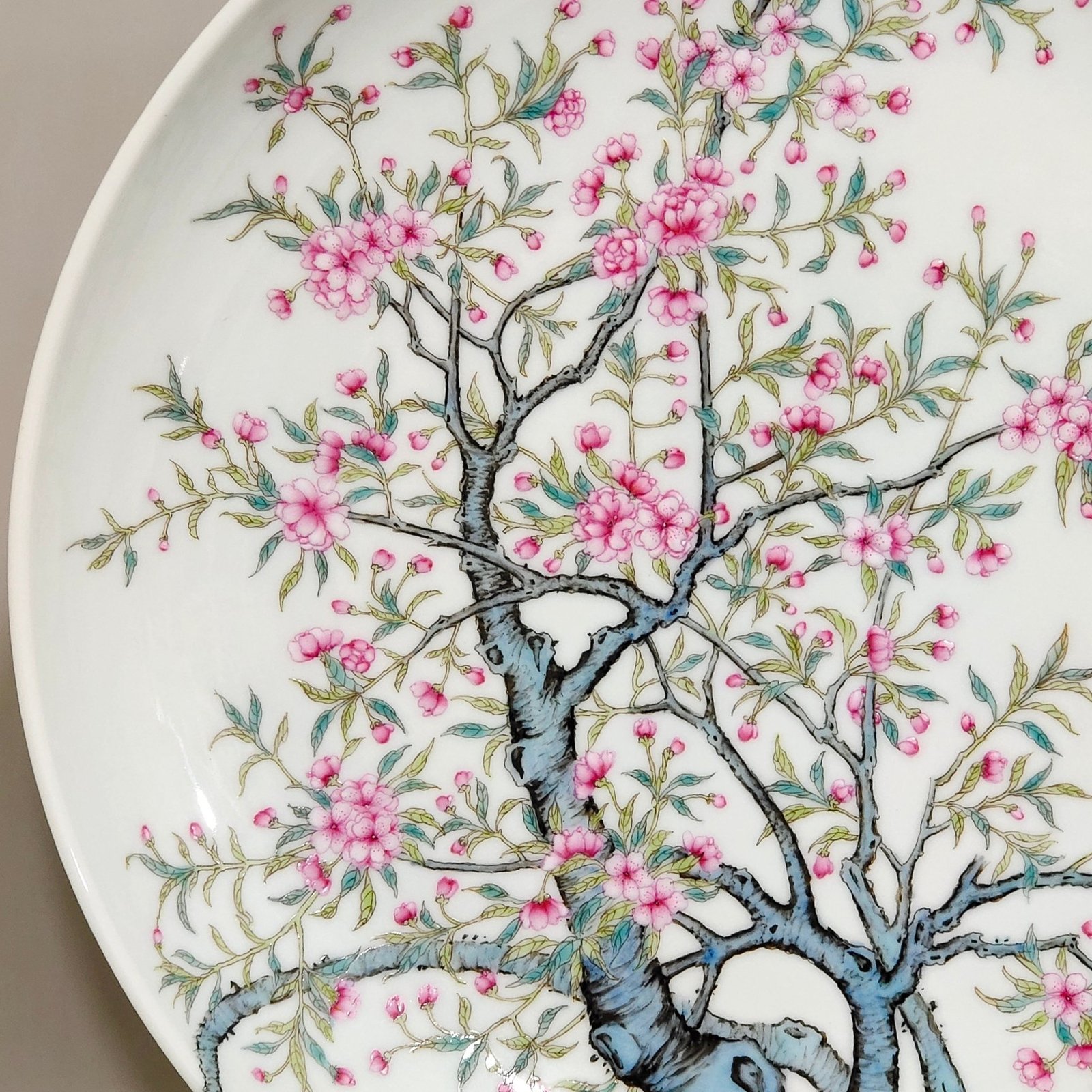 Qing Dynasty Yongzheng Peach Blossom Branch Poetry Plate