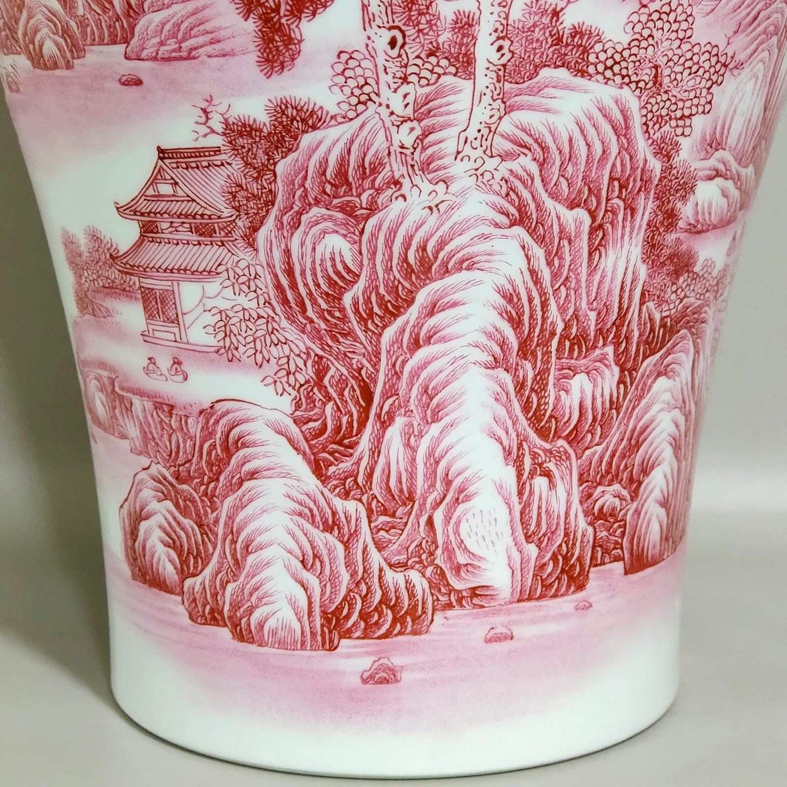 Qing Dynasty Yongzheng agate red landscape poetry plum vase