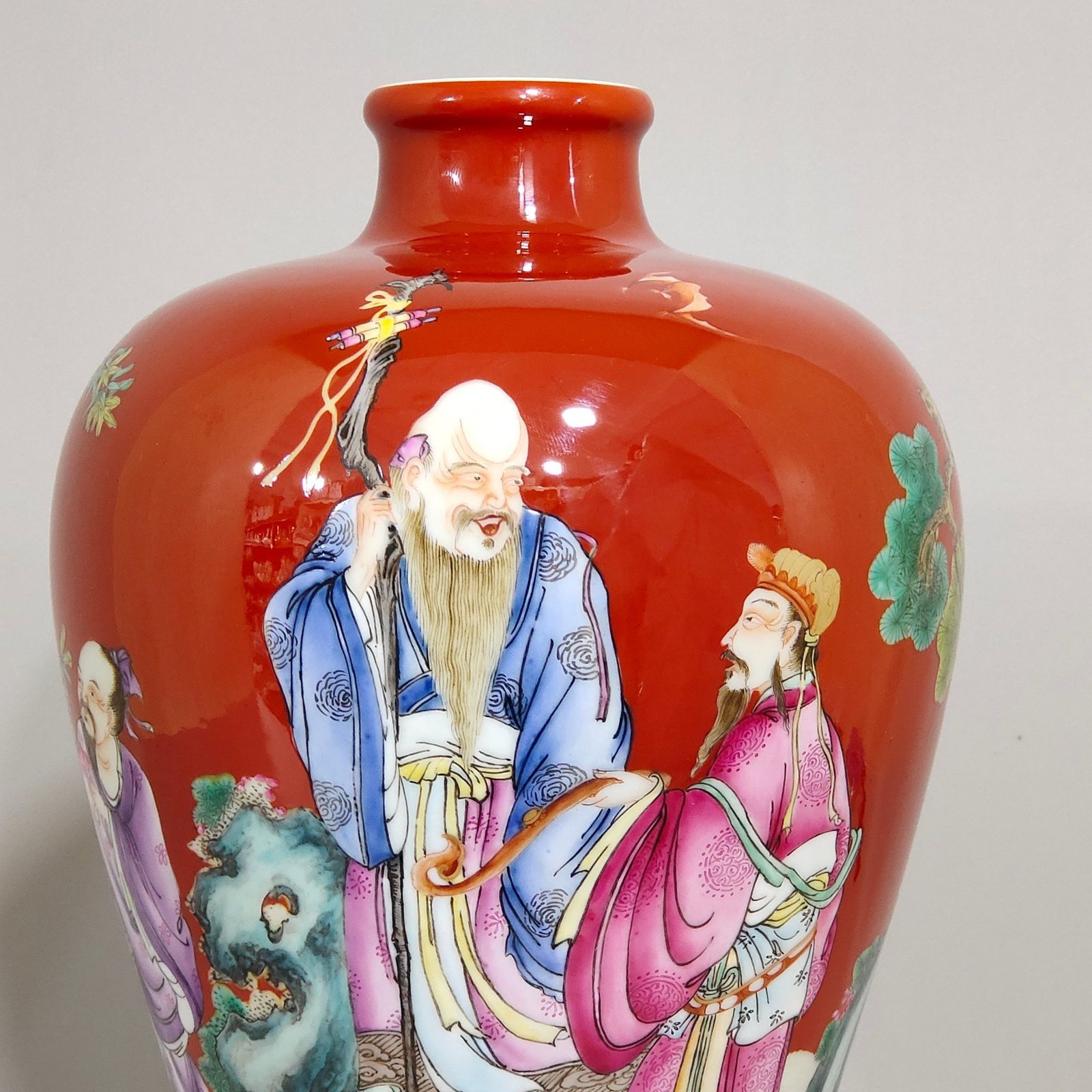 Qing Dynasty Yongzheng coral red three-star birthday celebration plum vase