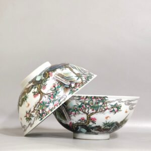 Qing Dynasty Yongzheng enamel enamel bowl inscribed with poems about mountains and seas