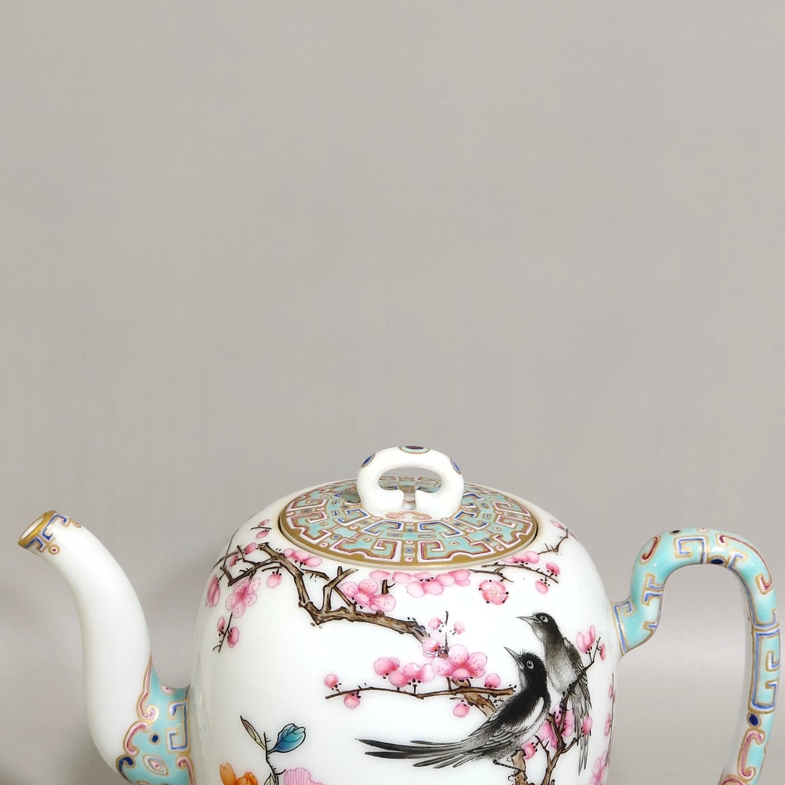 Qing Dynasty Yongzheng enamel green teapot with poems on flowers and birds