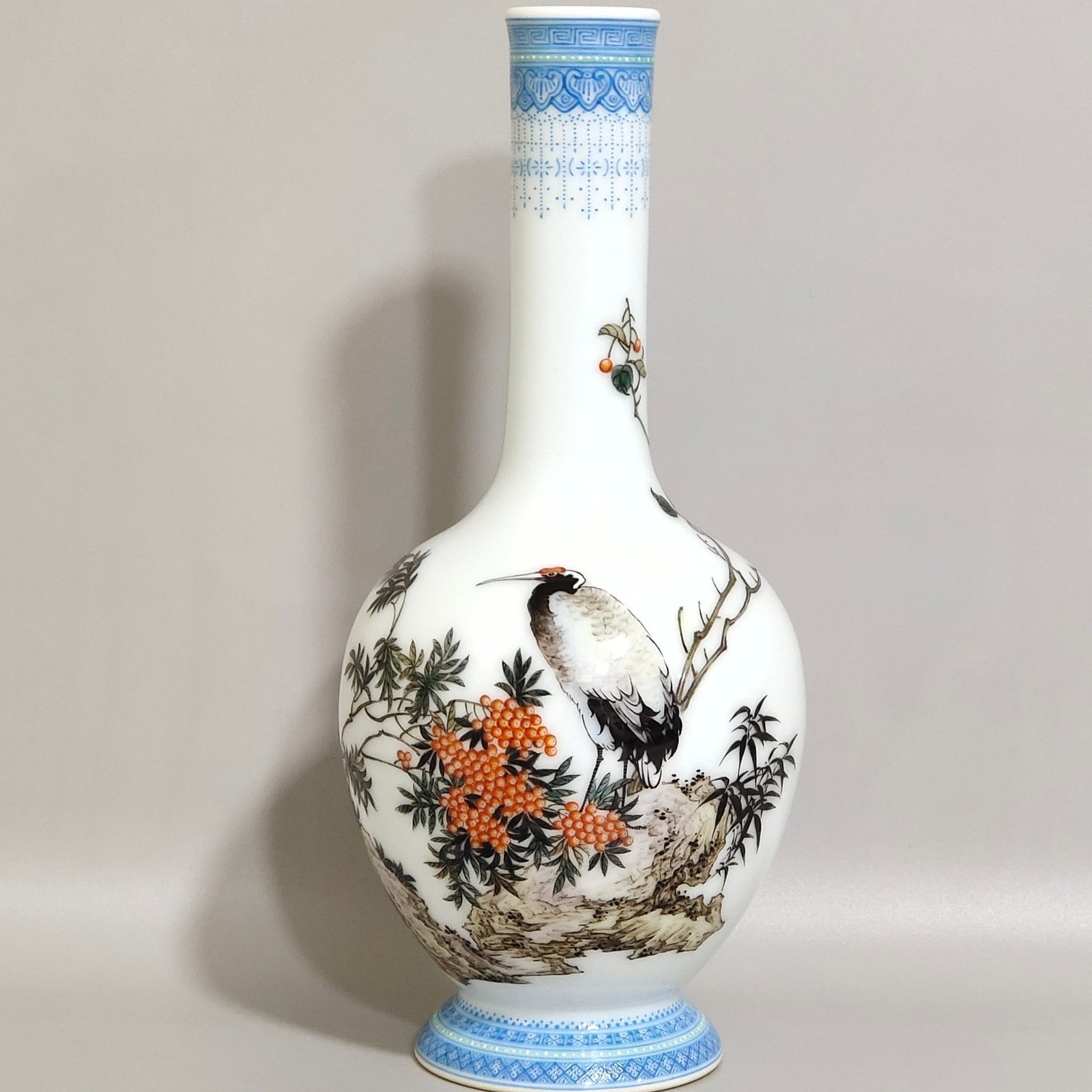 Qing Dynasty Yongzheng enamel green-edged red-crowned crane poem long-necked vase