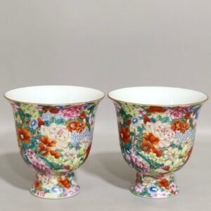 Qing Dynasty Yongzheng Hundred Flowers Standing Goblet