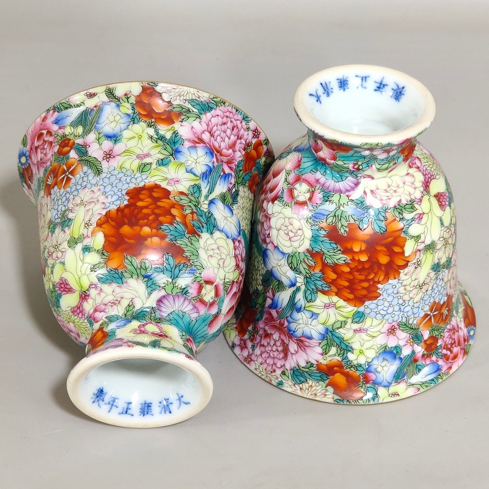 Qing Dynasty Yongzheng Hundred Flowers Standing Goblet