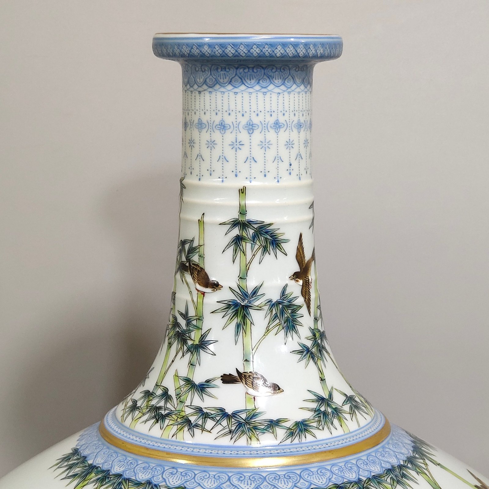 Qing Dynasty Yongzheng Bamboo Grove Poetry Flat-belly Vase