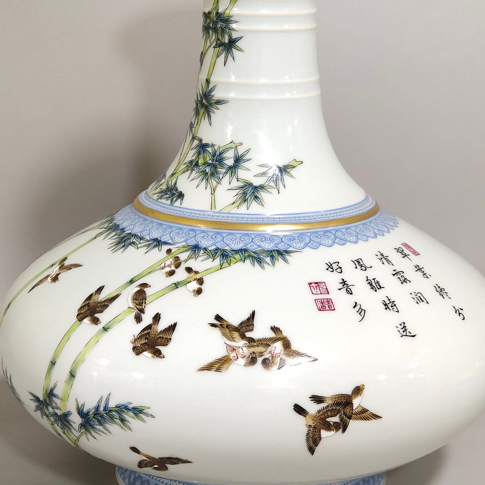 Qing Dynasty Yongzheng Bamboo Grove Poetry Flat-belly Vase