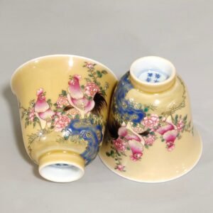 Qing Dynasty Yongzheng beige glazed lucky bell cup