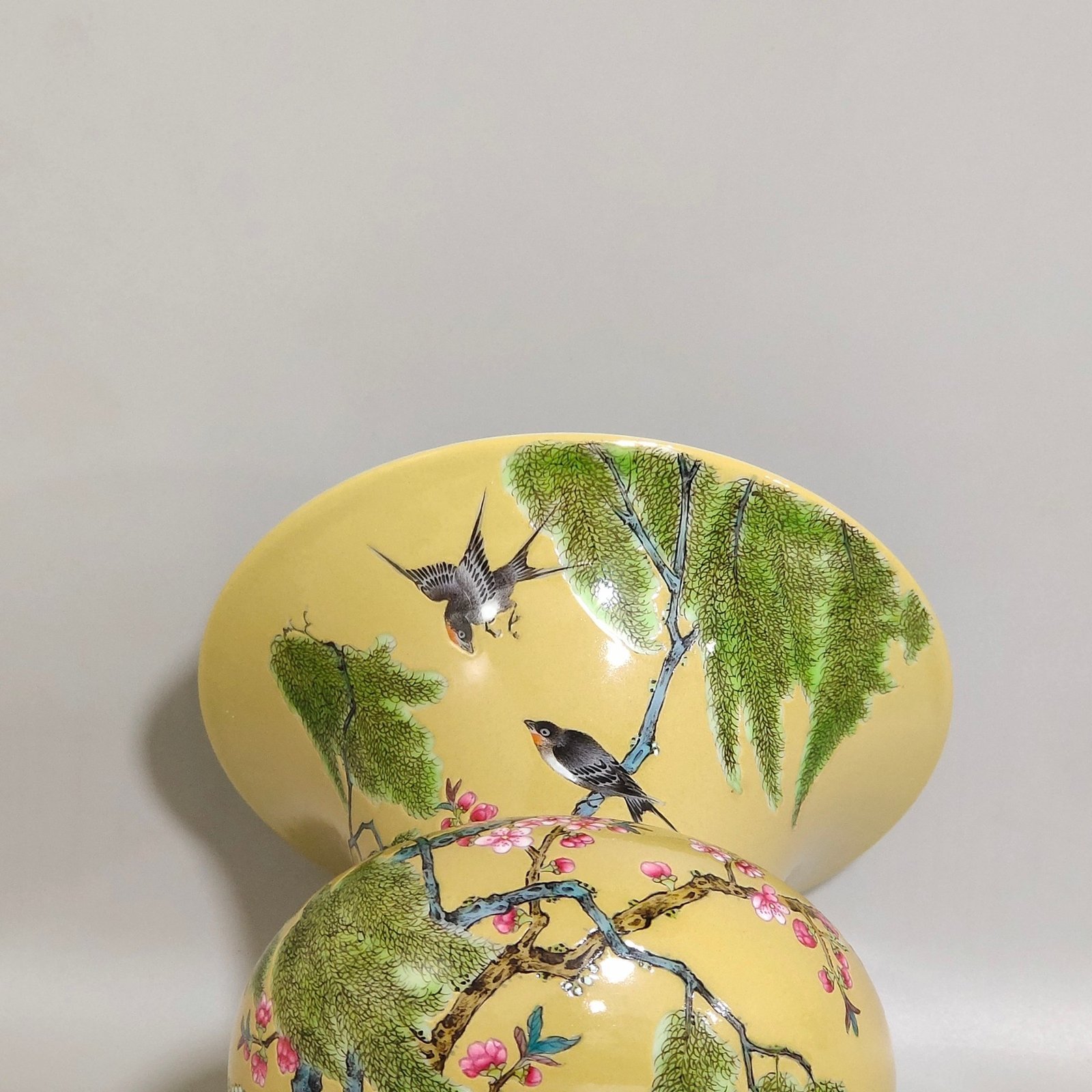 Qing Dynasty Yongzheng beige-glazed apricot forest Chunyan inscribed with poems