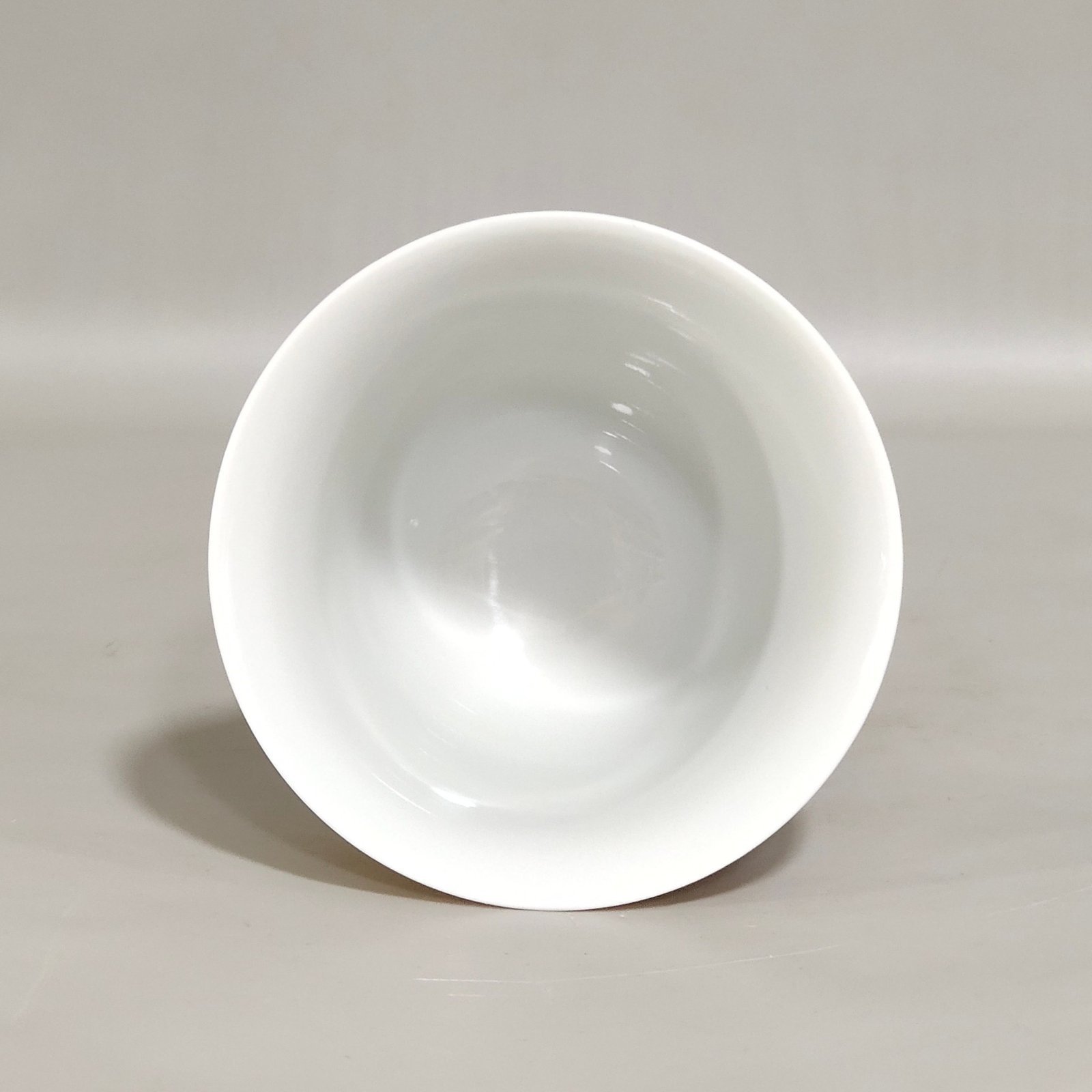 Qing Dynasty Yongzheng beige glazed chrysanthemum Ganoderma lucidum poem bell cup