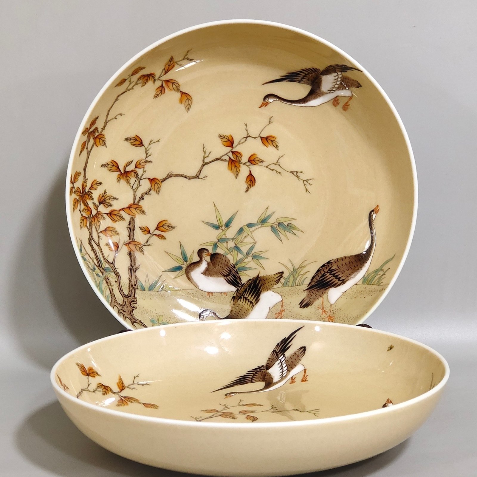 Qing Dynasty Yongzheng beige glazed Feiming boarding plate
