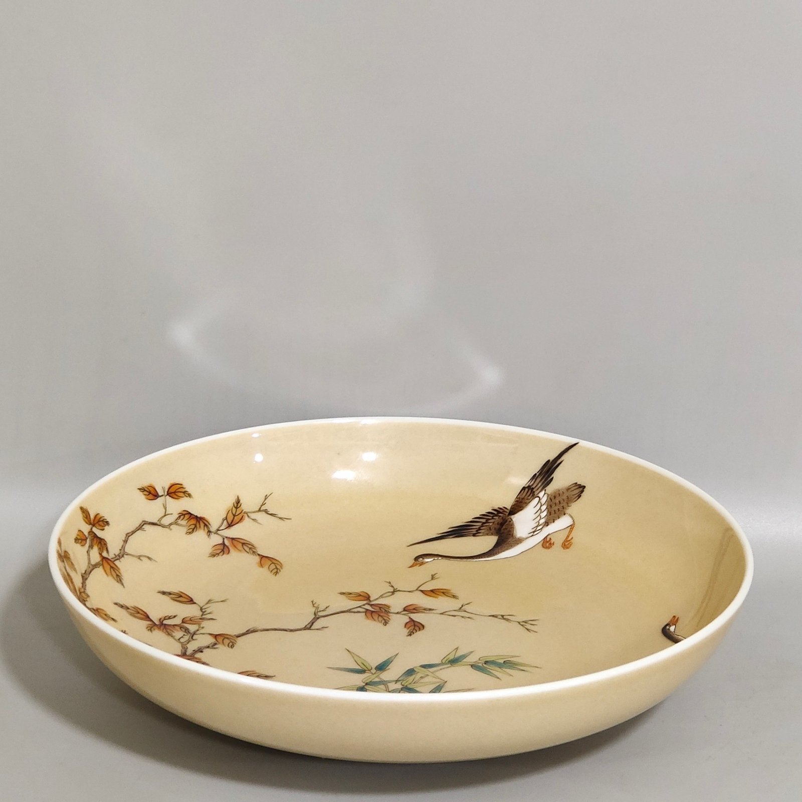Qing Dynasty Yongzheng beige glazed Feiming boarding plate