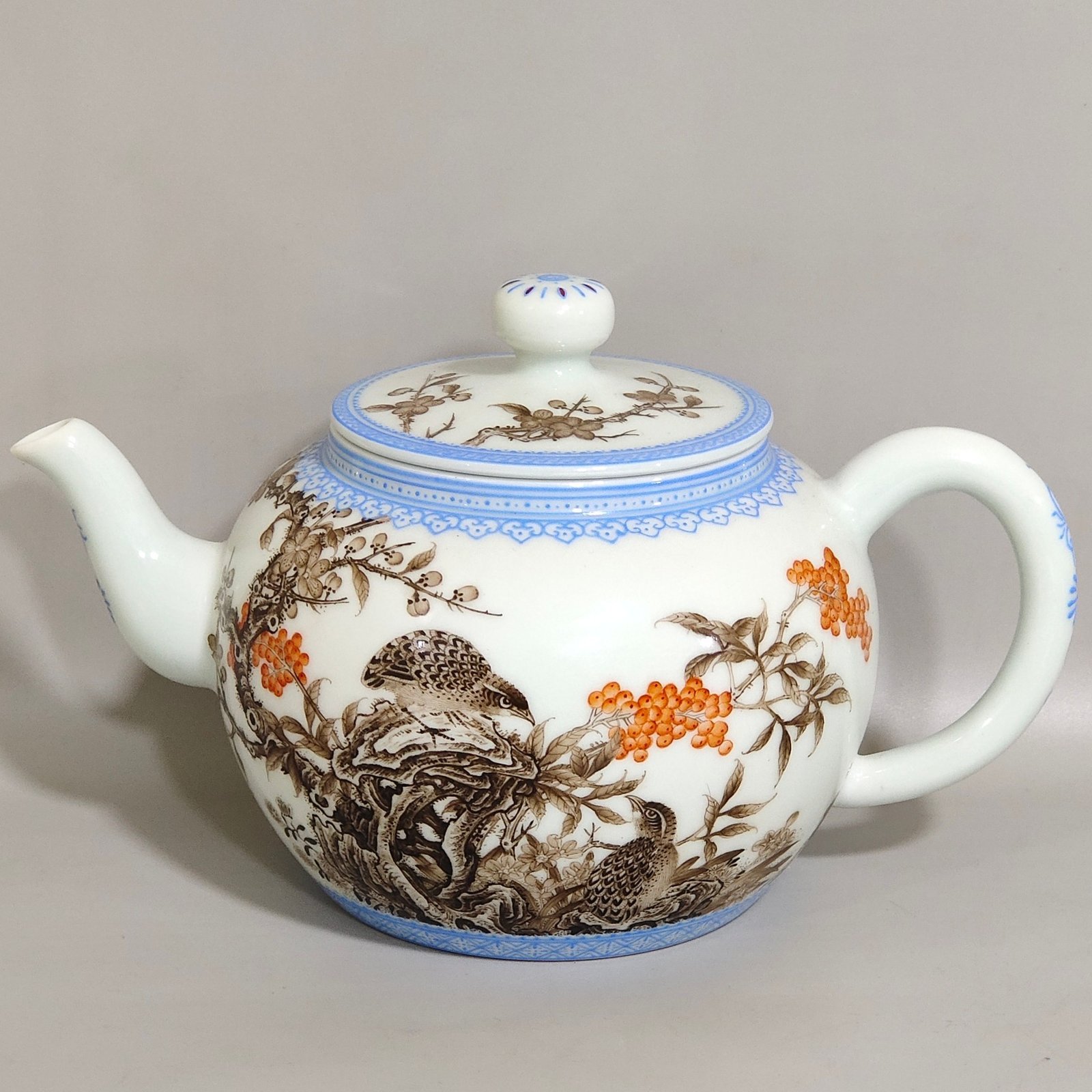 Qing Dynasty Yongzheng green edge ink color teapot