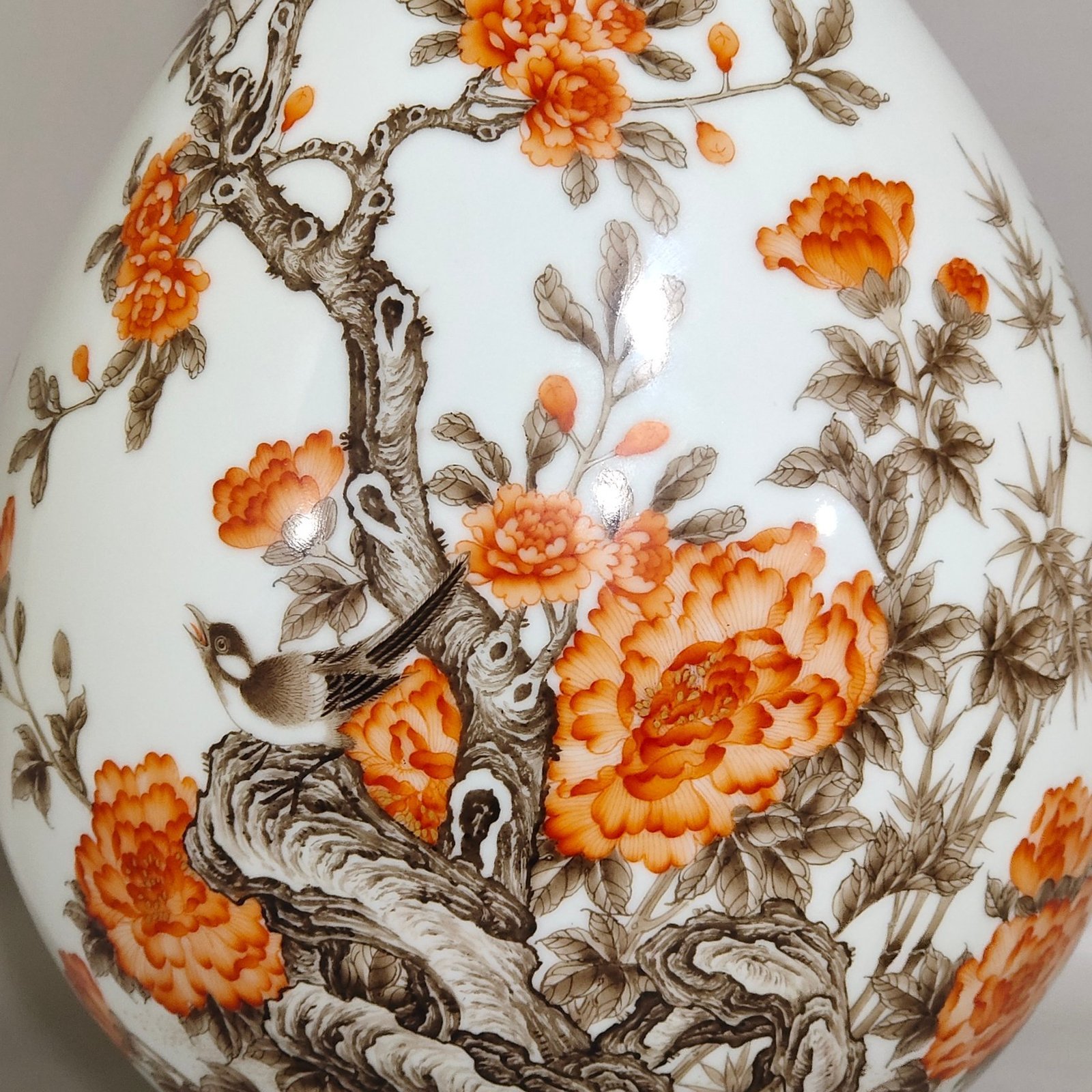 Qing Dynasty Yongzheng jade pot spring vase with green ink border flowers and birds
