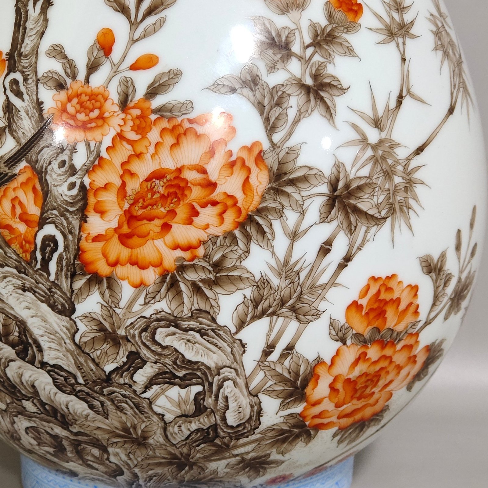 Qing Dynasty Yongzheng jade pot spring vase with green ink border flowers and birds