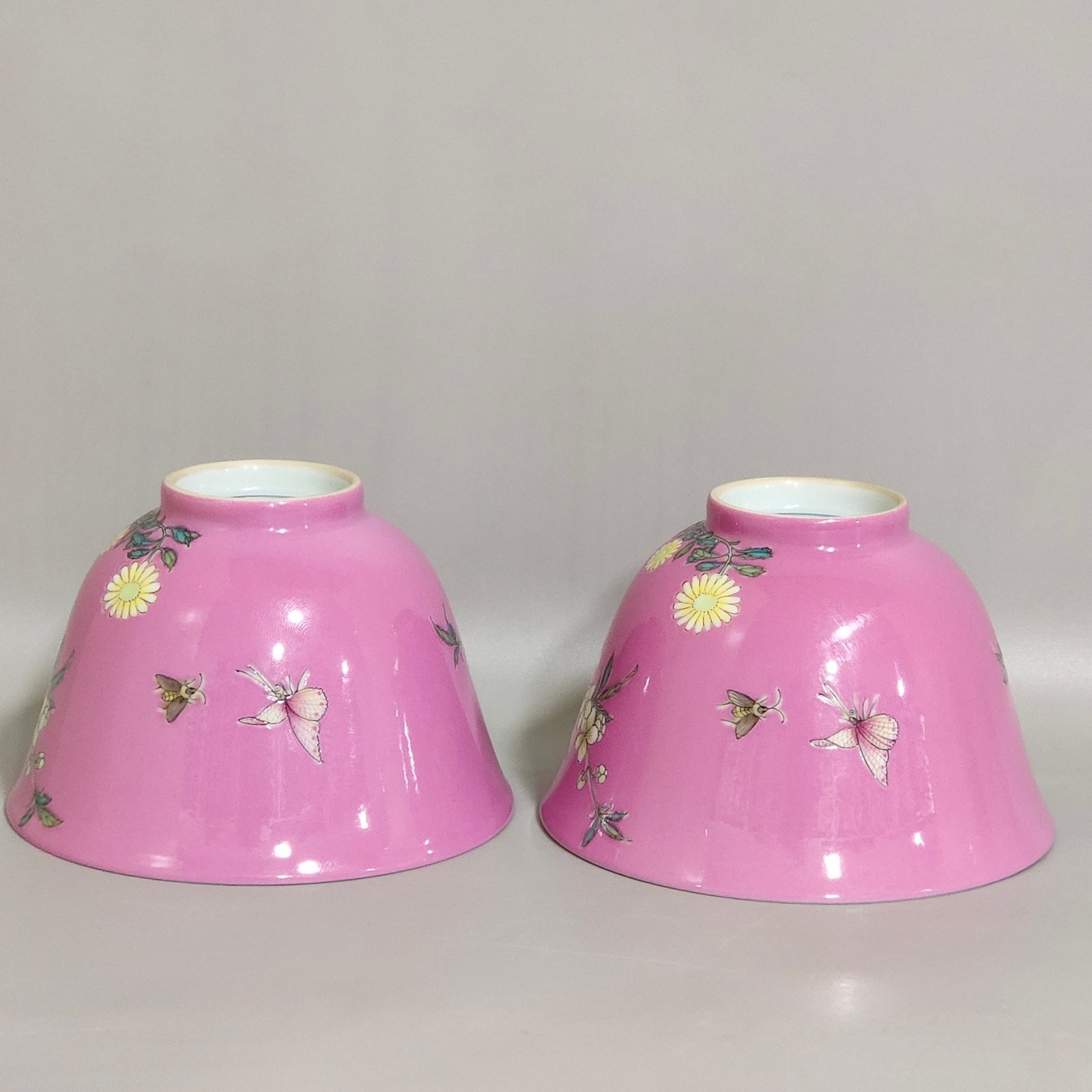 Qing Dynasty Yongzheng rouge water peach blossom cup