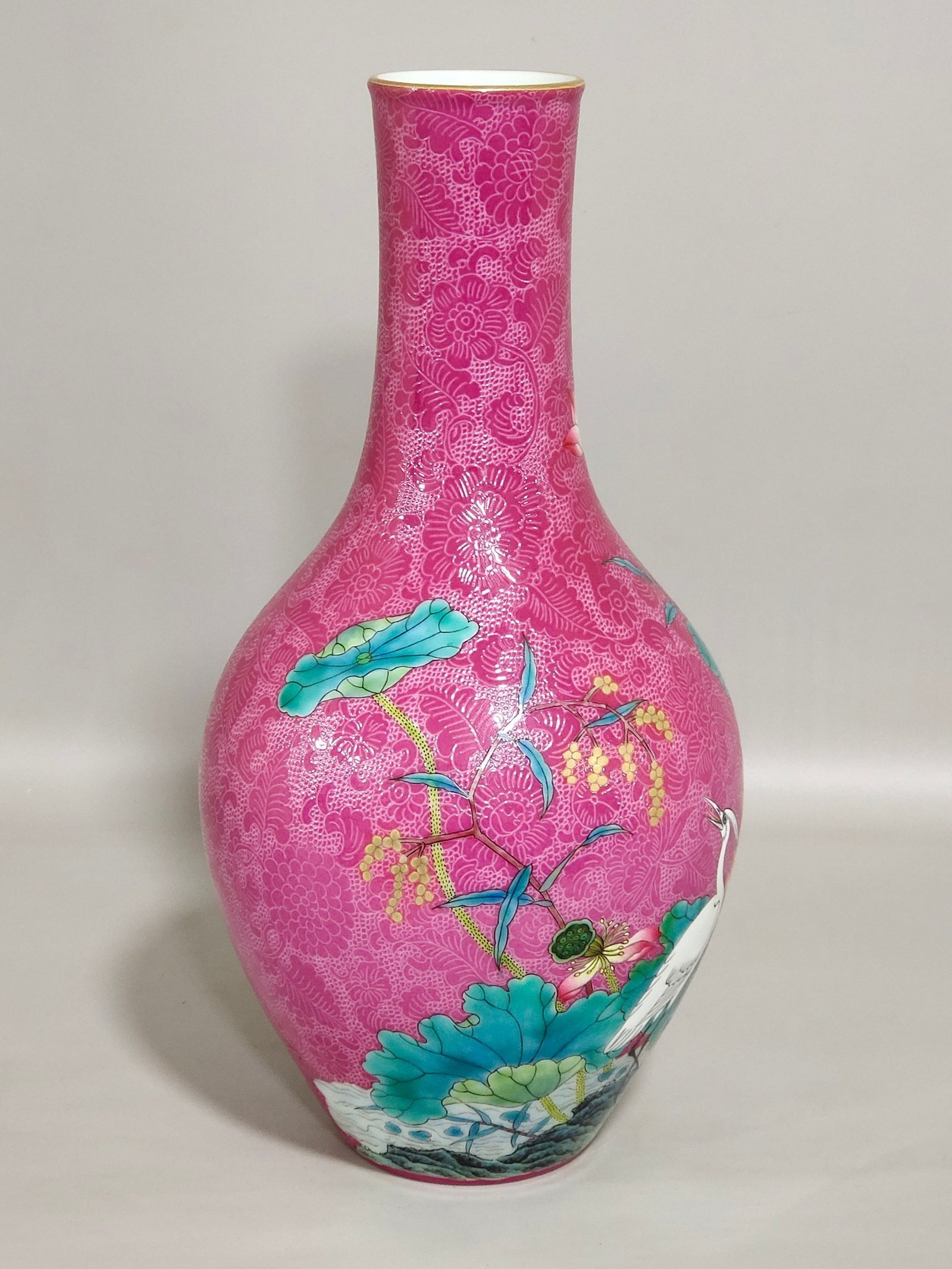 Qing Dynasty Yongzheng rouge red olive vase