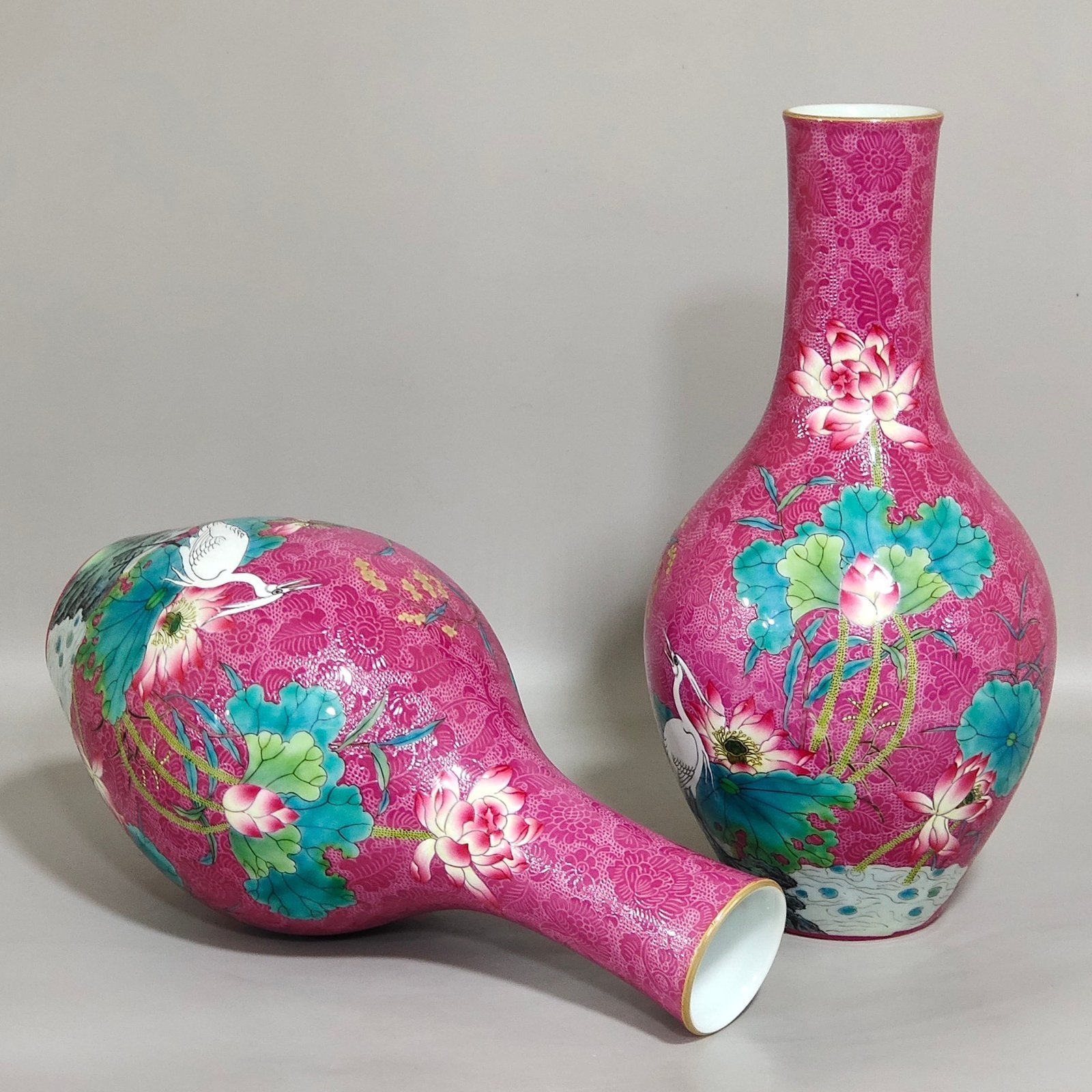 Qing Dynasty Yongzheng rouge red olive vase