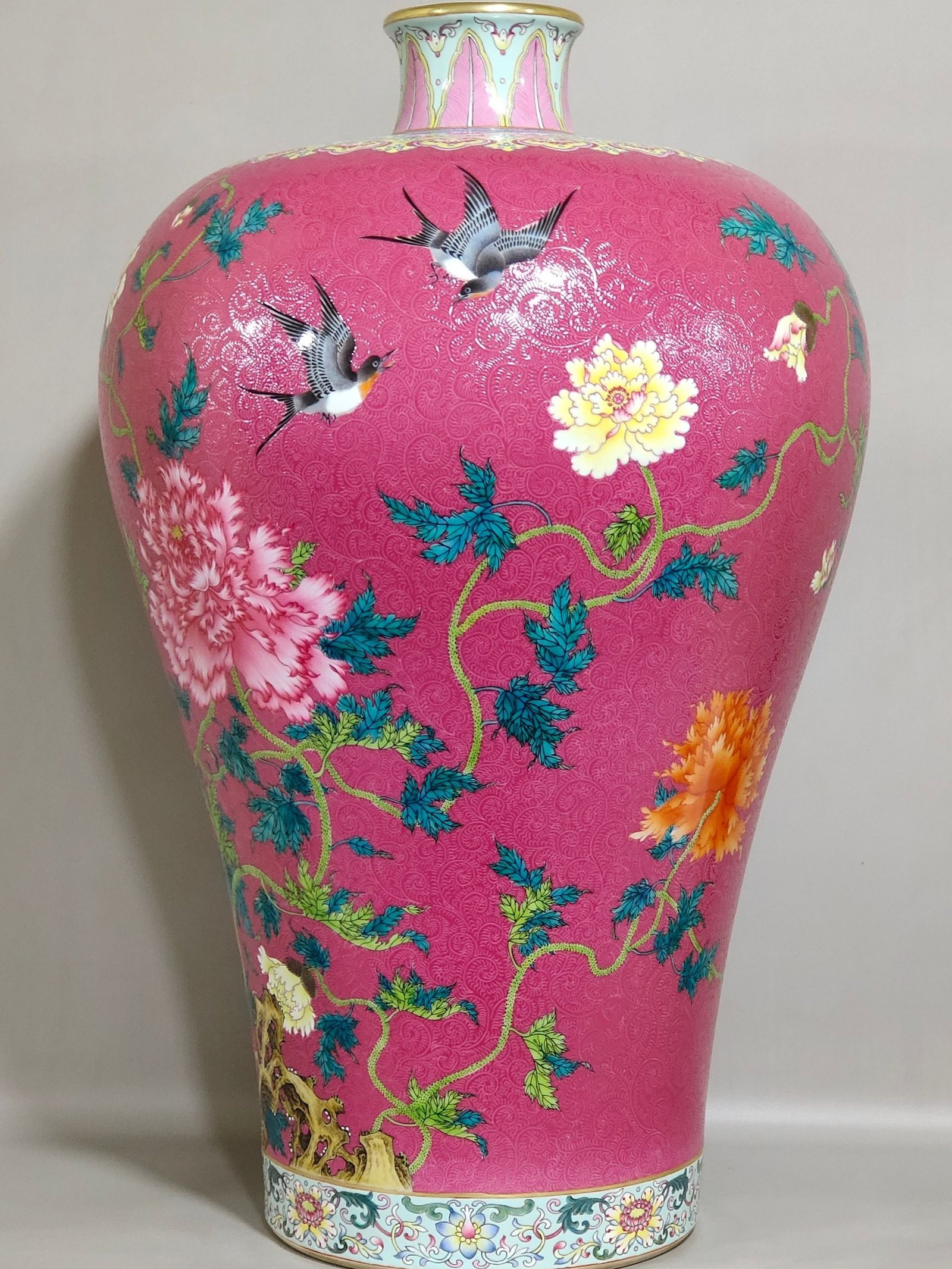 Qing Dynasty Yongzheng rouge red poppy poppy poem poem large plum vase