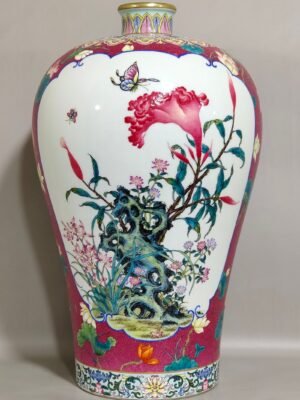 Qing Dynasty Yongzheng rouge red rolling lotus window mandarin ducks playing in the water plum vase
