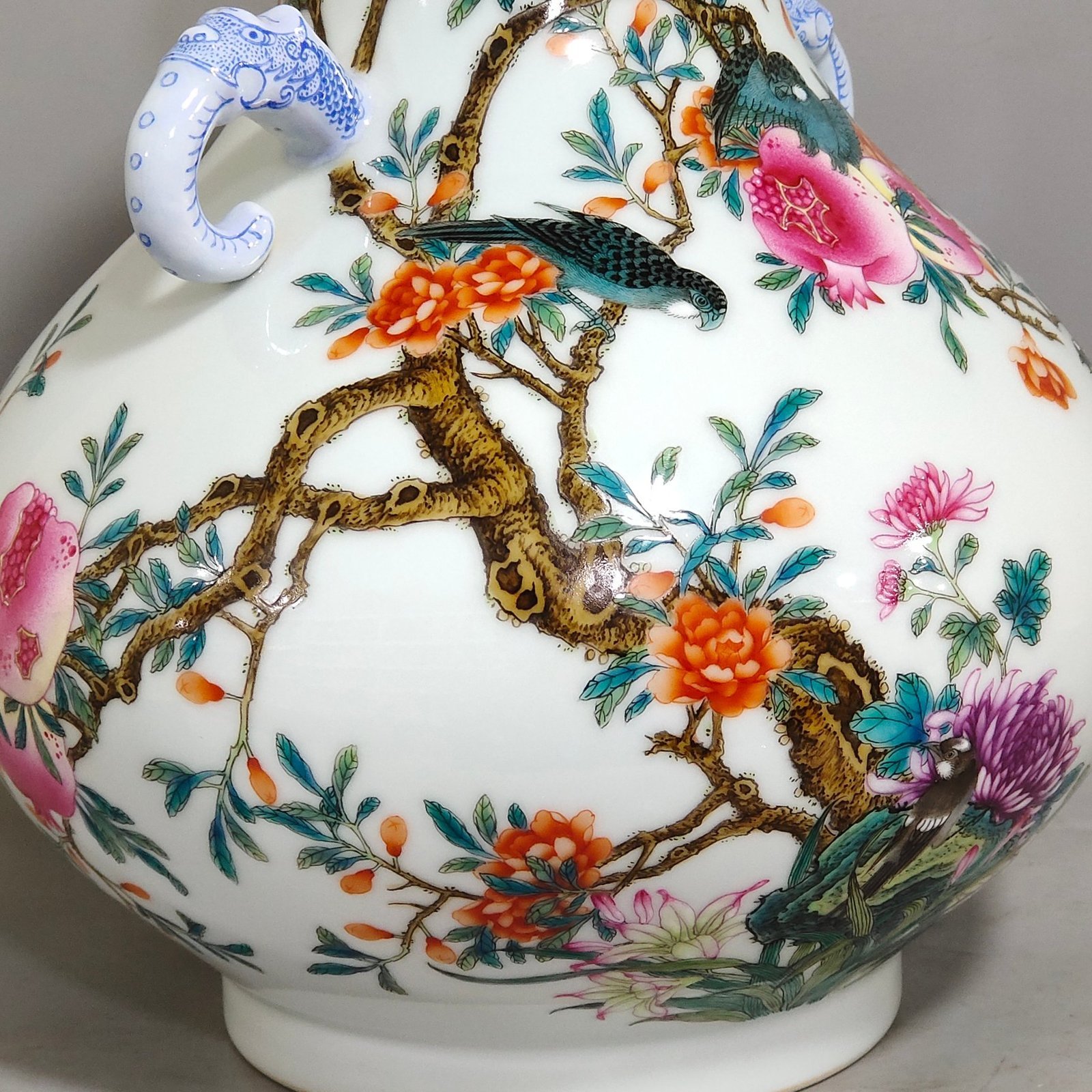Qing Dynasty Yongzheng flower bird elephant and ear statue