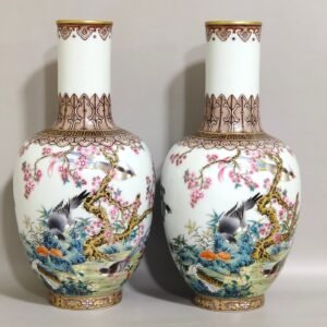 Qing Dynasty Yongzheng poems on flowers and birds olive vase