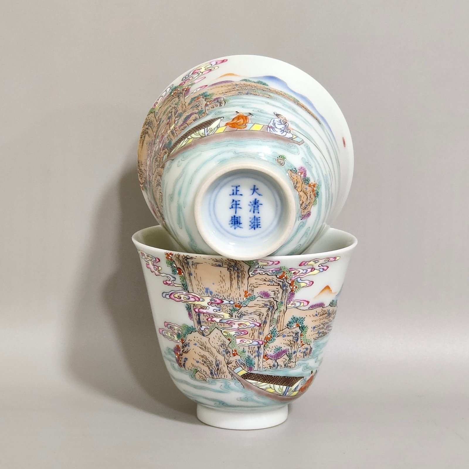 Qing Dynasty Yongzheng Xiao Xiang Guanlan map poem cup