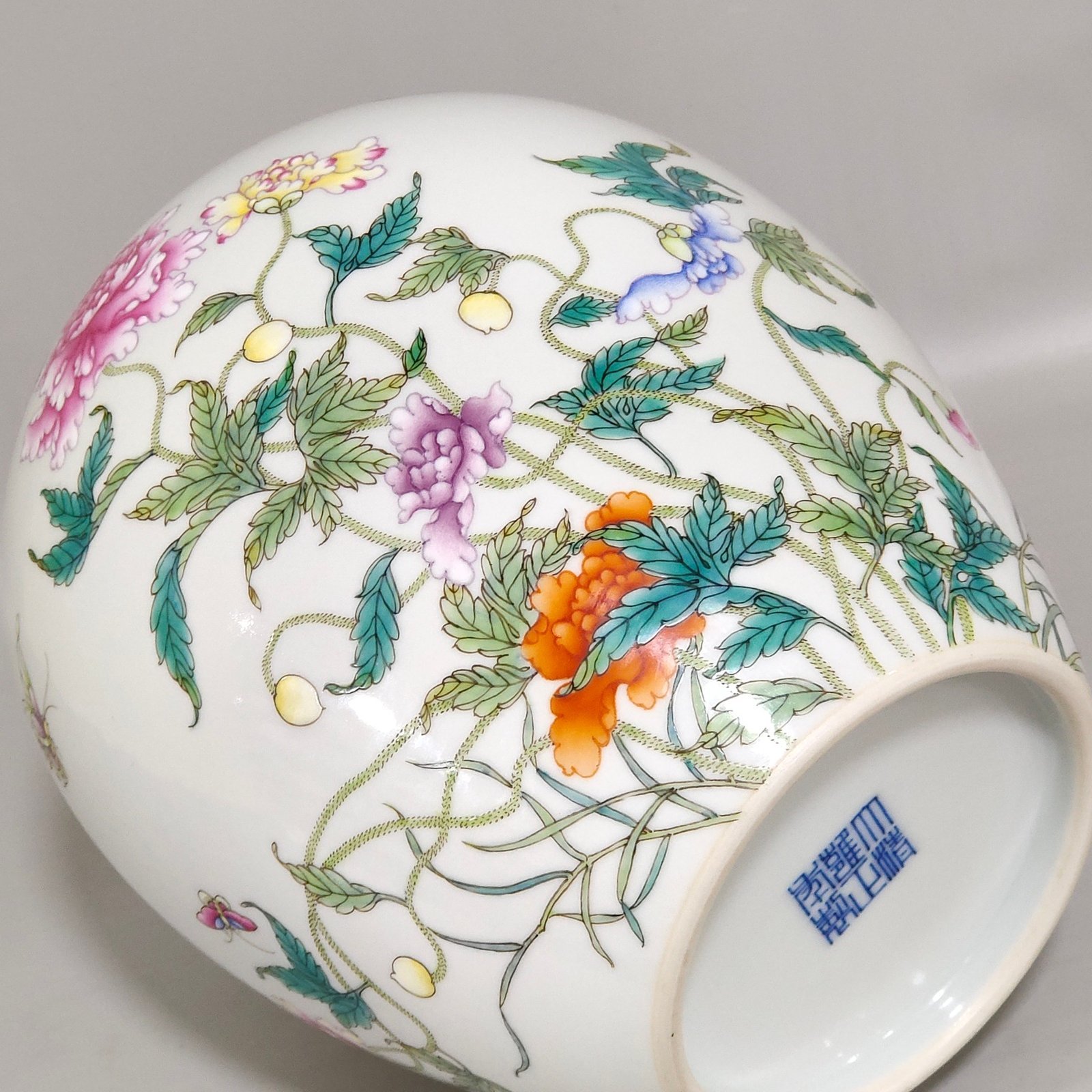 Qing Dynasty Yongzheng Poppy Panlong Jar