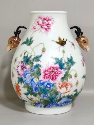 Qing Dynasty Yongzheng poppy deer head statue