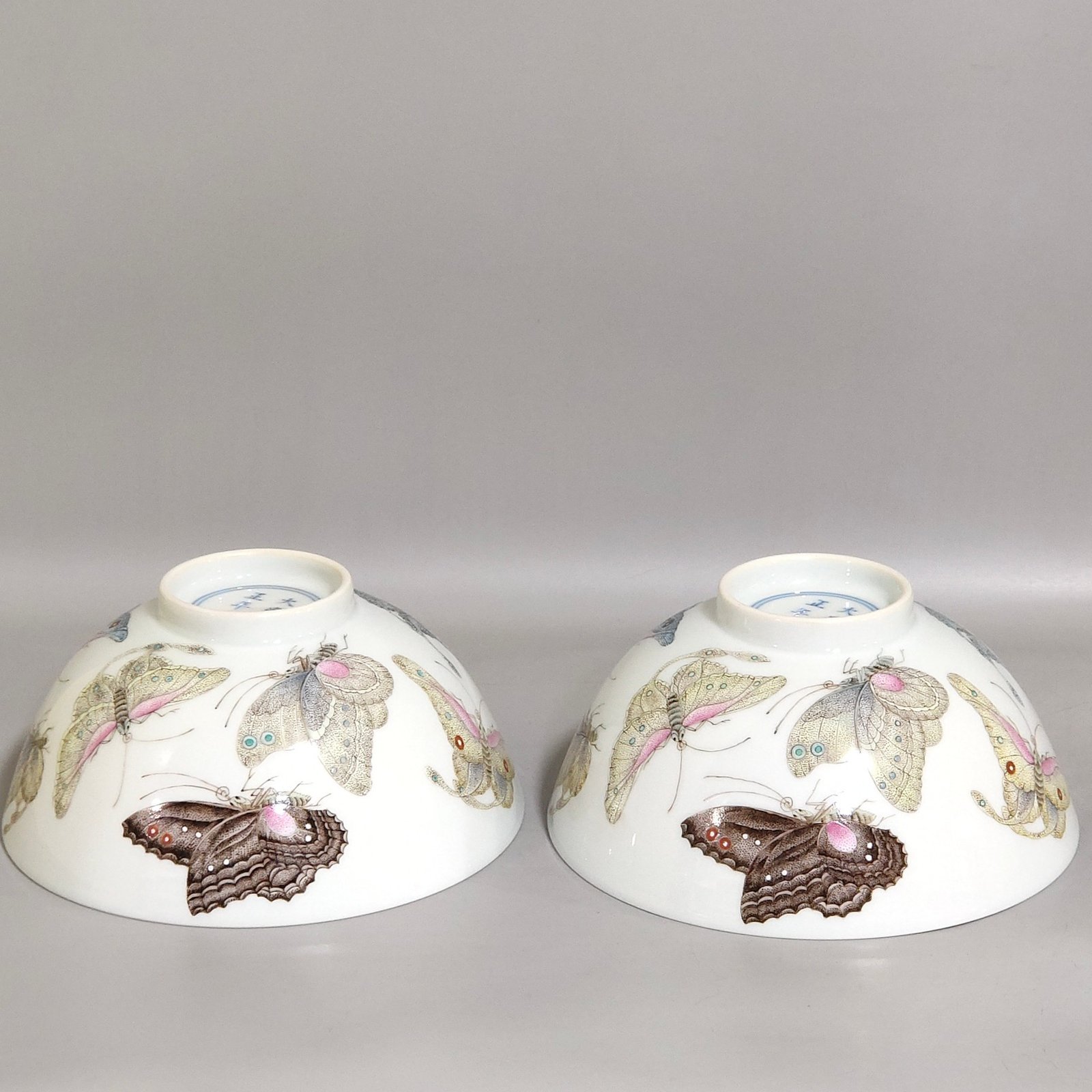 Qing Dynasty Yongzheng butterfly bowl