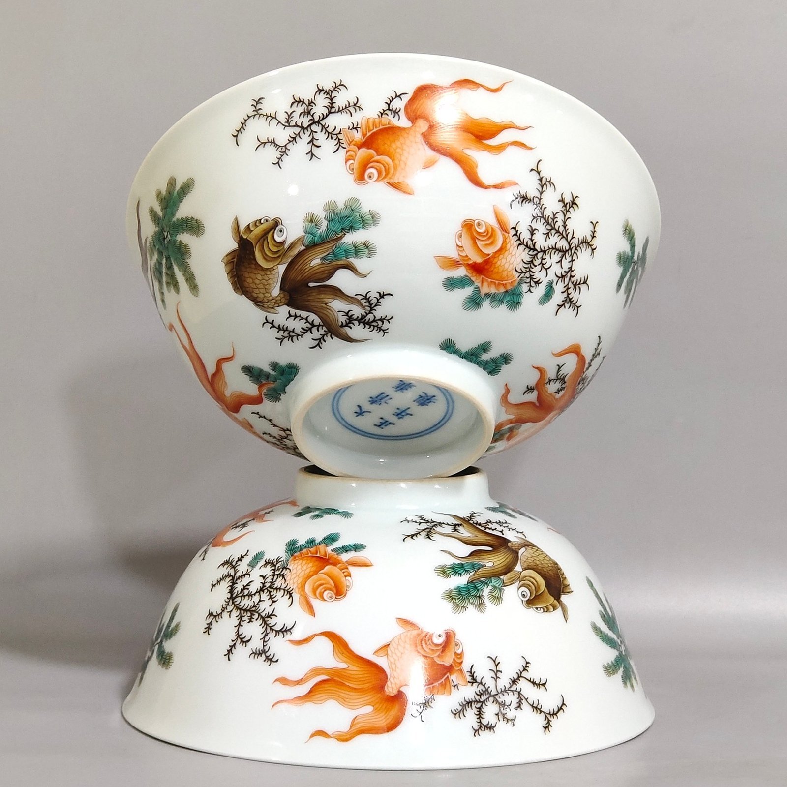 Qing Dynasty Yongzheng gold and jade bowl