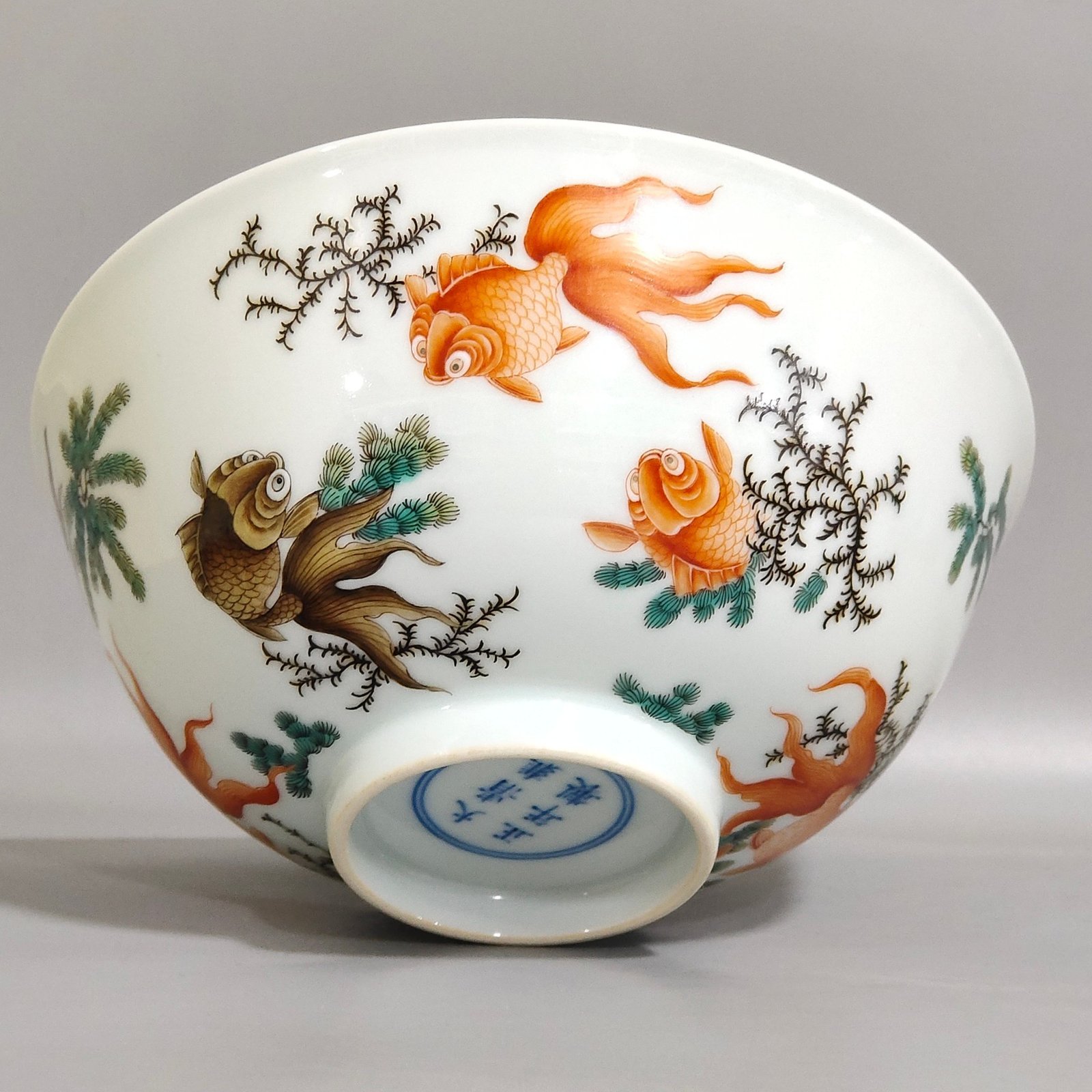 Qing Dynasty Yongzheng gold and jade bowl