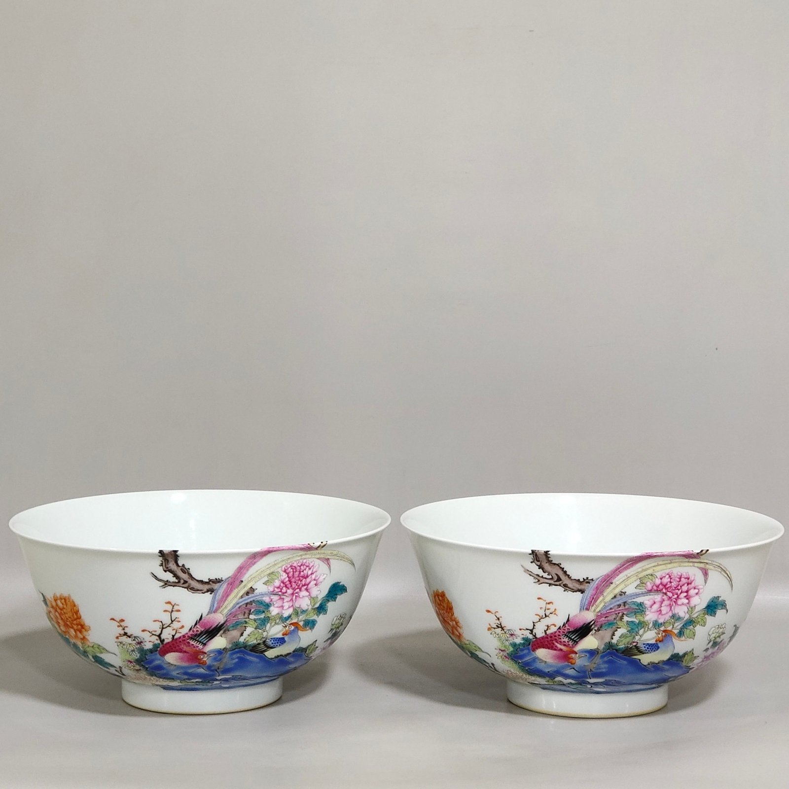 Qing Dynasty Yongzheng icing on the wall inscribed poetry bowl