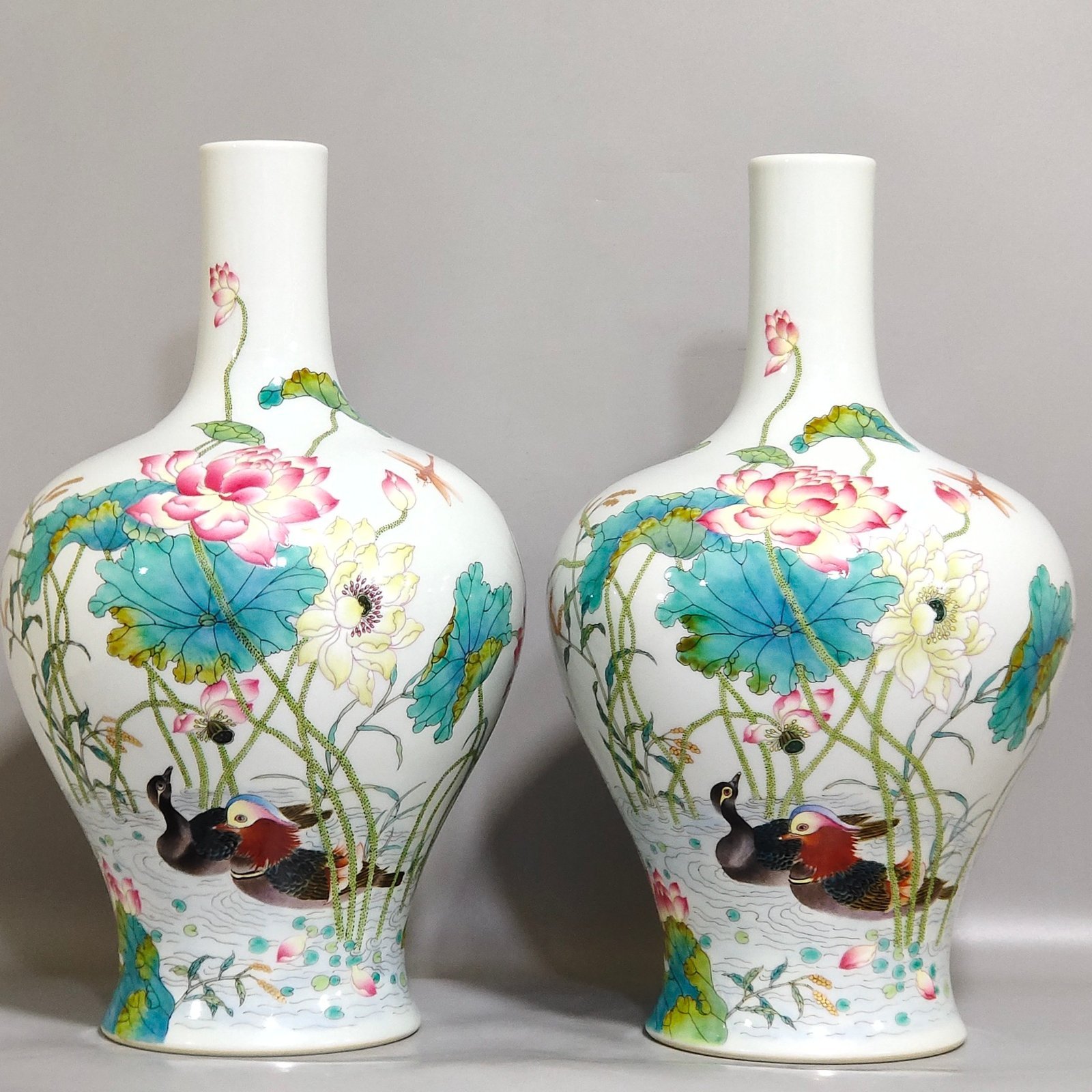 Qing Dynasty Yongzheng mandarin ducks playing in the water and lotus poems on the vase