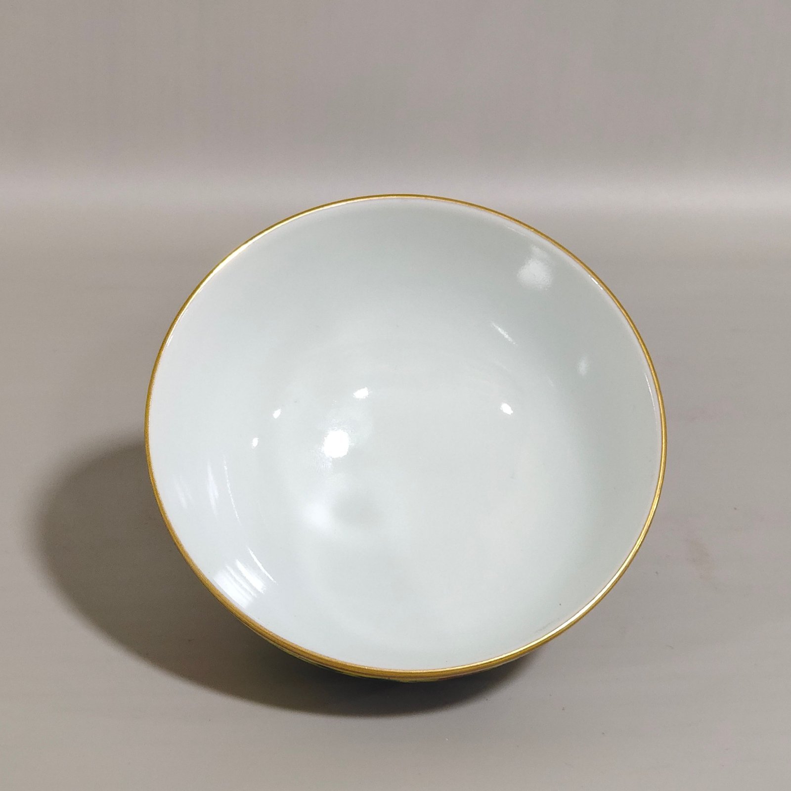 Qing Dynasty Yongzheng yellow ground window landscape cup