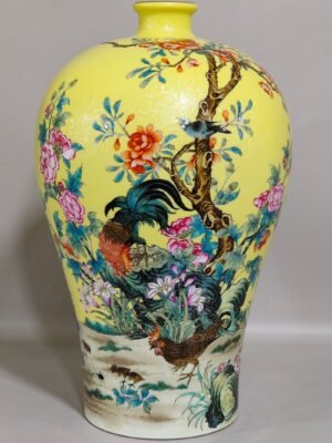 Qing Dynasty Yongzheng yellow glaze peeled flower vase with poems