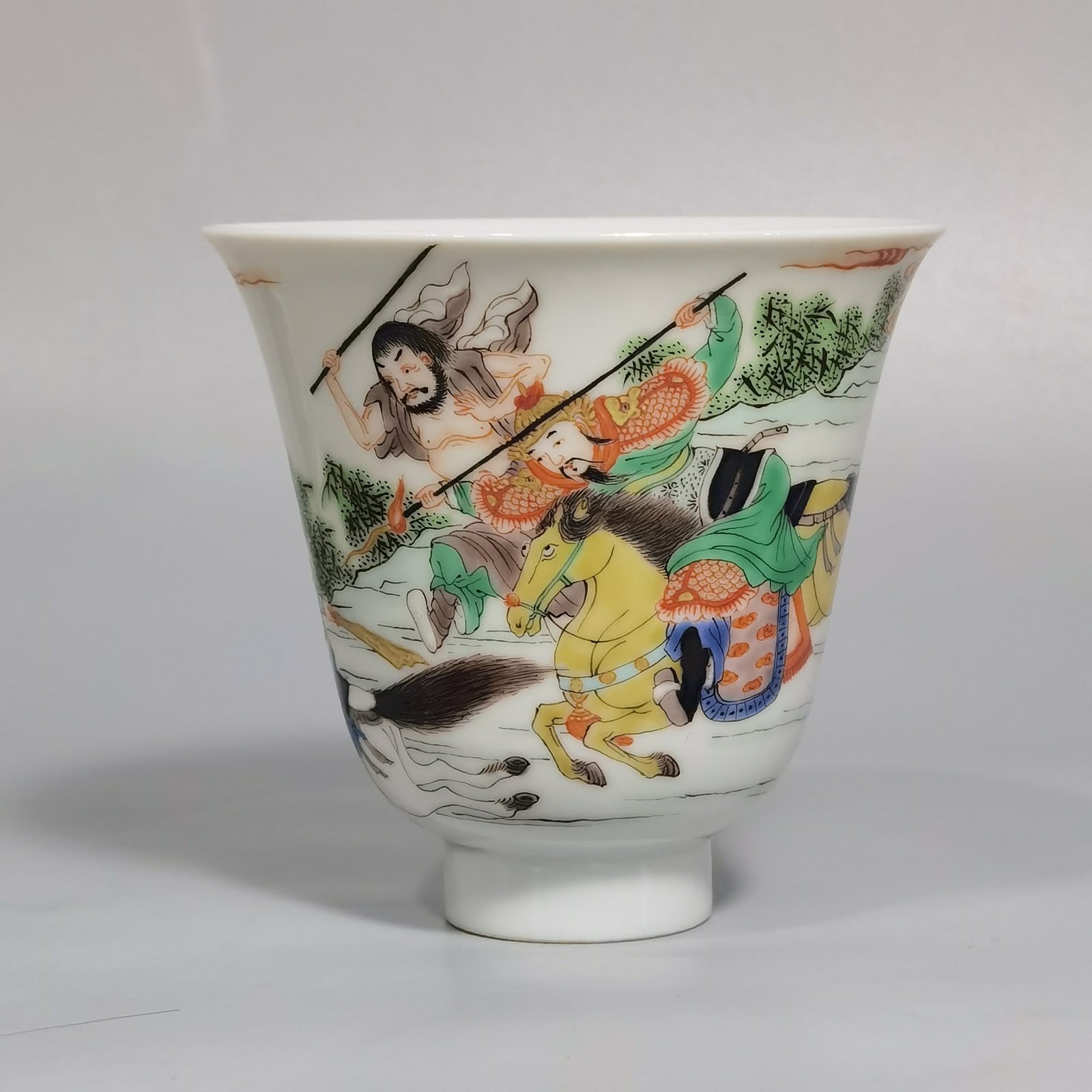 Qing Dynasty Kangxi colorful illustrations of characters and stories