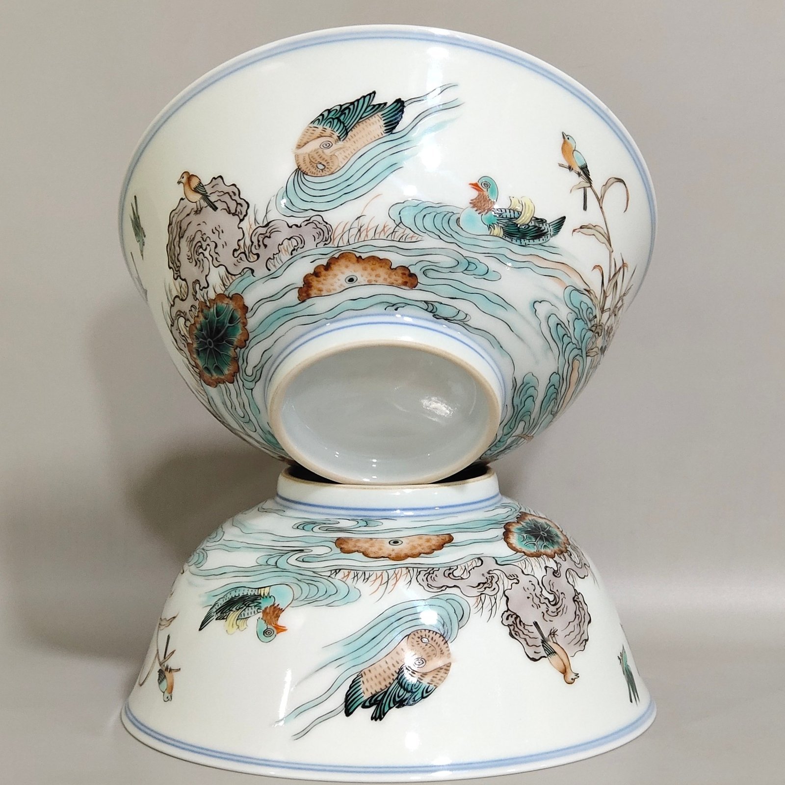 Qing Dynasty Yongzheng A colorful lotus pond and mandarin duck bowl