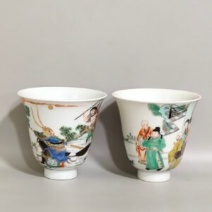 Qing Dynasty Yongzheng A pair of Yangzhong cups with colorful figures and stories