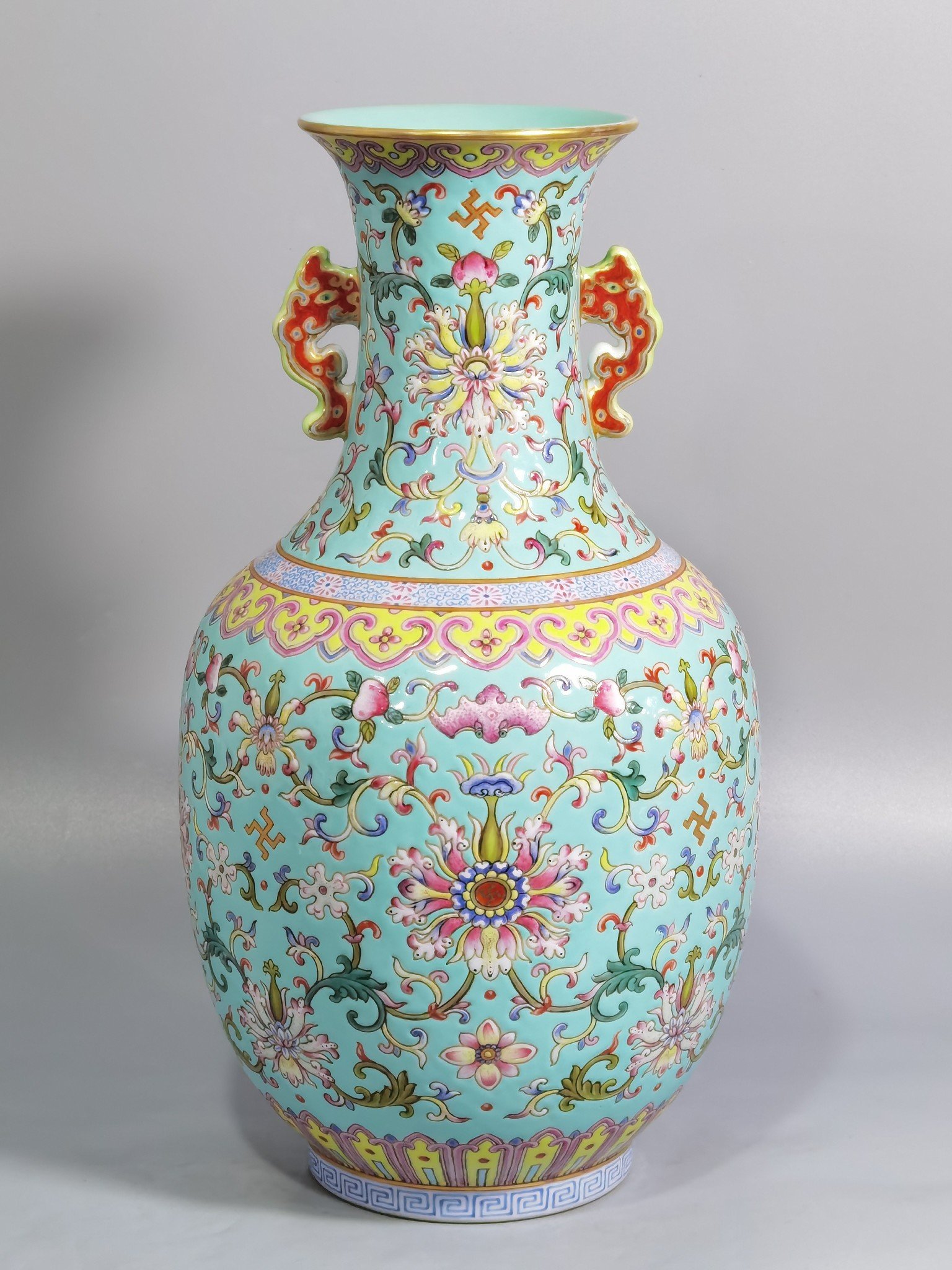 Qing Dynasty Daoguang green and pastel color longevity twining branches and precious flowers amphora